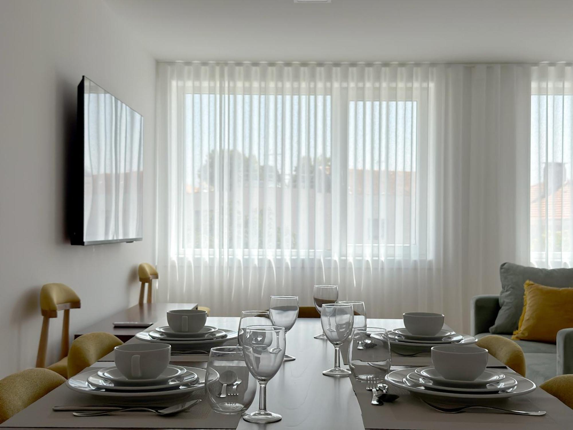 Vibrant Host Solutions-Campo 24 Agosto Apartment Porto Luaran gambar